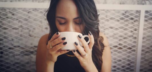 Chá para Tosse e Garganta: Benefícios e Receitas Caseiras